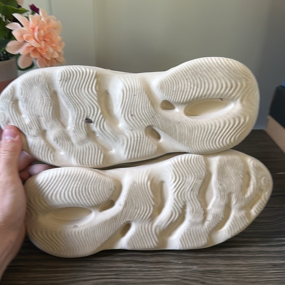 Yeezy FOAM RNNR - Picture 5 of 6